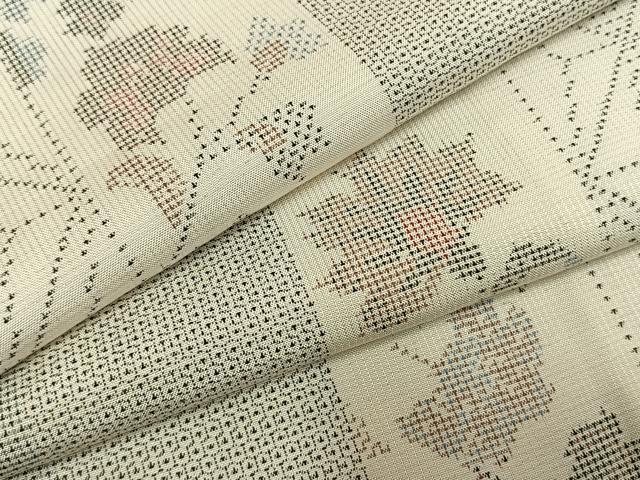 平和屋着物●本場大島紬 白大島 120亀甲 花間道 正絹 逸品 AABI1462fy