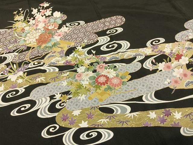 平和屋着物●豪華黒留袖 友禅 駒刺繍 草花文 金彩 正絹 逸品 AABI1624fy
