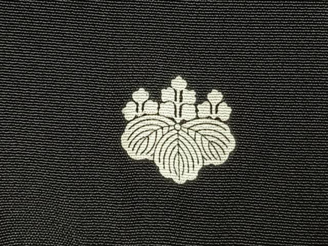 平和屋着物●豪華黒留袖 友禅 駒刺繍 草花文 金彩 正絹 逸品 AABI1624fy