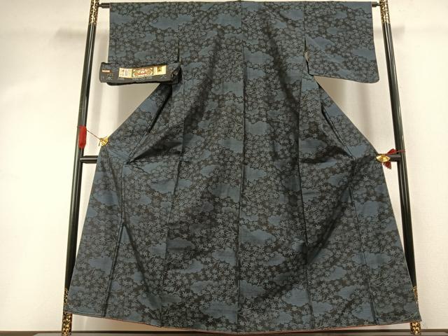 平和屋着物●本場大島紬 雲取り枝葉文 株式会社大山謹製 証紙付き 正絹 逸品 未使用 AABI1635fy