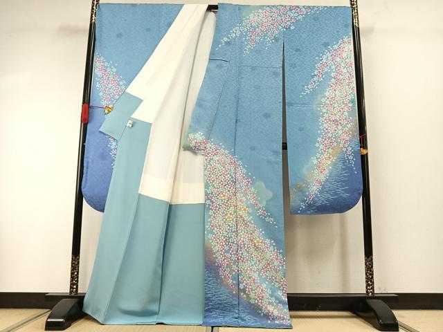 平和屋着物●豪華振袖 中国三大刺繍 相良刺繍 舞桜文 暈し染め 金彩 銀通し地 京都きもの友禅扱い 正絹 逸品 AABI1720fy