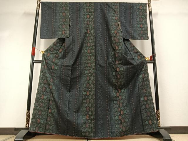平和屋着物●本場大島紬 カタス7マルキ 草花文 正絹 逸品 未使用 AABI1798fy