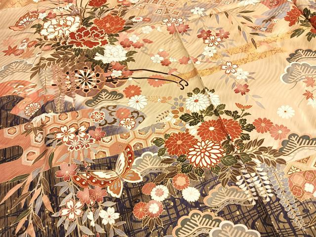 平和屋着物●豪華振袖 駒刺繍 花蝶文 暈し染め 金彩 仮絵羽 逸品 未使用 AABI1810fy