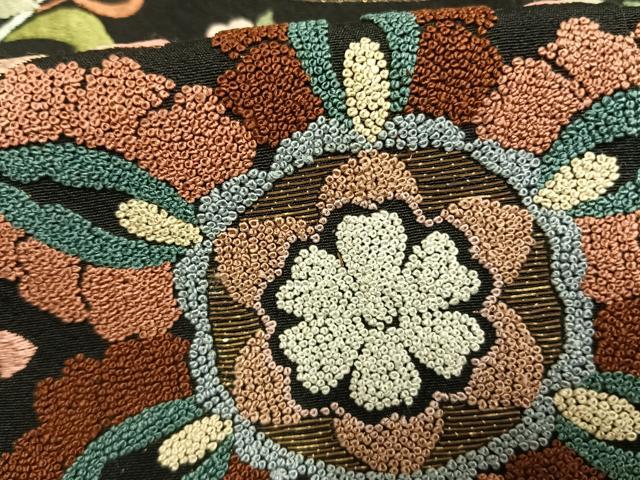 平和屋着物●豪華黒留袖 作家物 総刺繍 蘇州刺繍 花鳥文 金糸 さが美扱い 正絹 逸品 AABI1819fy