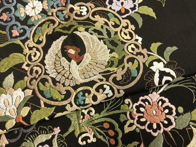 平和屋着物●豪華黒留袖 作家物 総刺繍 蘇州刺繍 花鳥文 金糸 さが美扱い 正絹 逸品 AABI1819fy