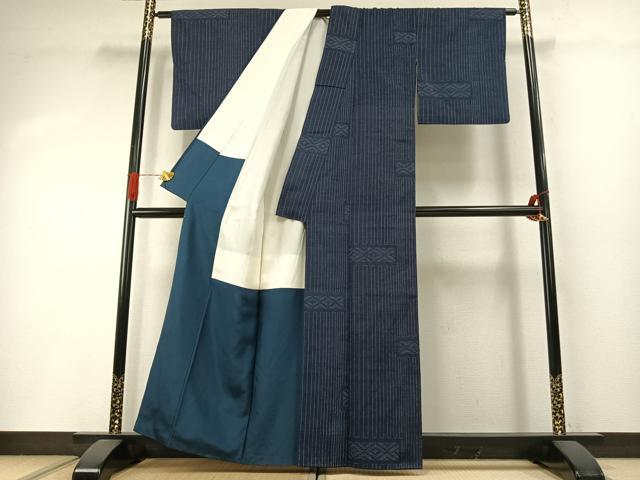 平和屋着物●本場結城紬 重要無形文化財 80亀甲 菱文 正絹 逸品 未使用 AABI1947fy