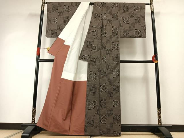 平和屋着物●本場大島紬 カタス7マルキ 源氏車文 正絹 逸品 AABI1962fy