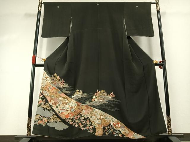 平和屋着物●豪華黒留袖 友禅 駒刺繍 風景地紙花文 金彩 正絹 逸品 AABI1982fy
