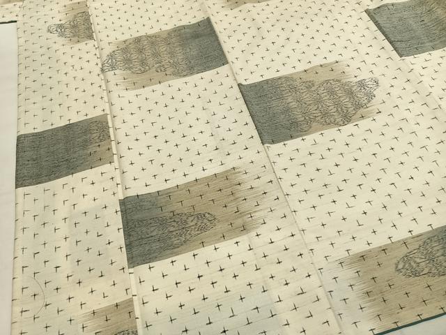 平和屋着物●上質な紬 十字絣 横段文 反端付き 正絹 逸品 AABI2026fy