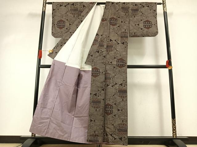 平和屋着物●本場大島紬 カタス9マルキ 亀甲文 正絹 逸品 AABI2064fy