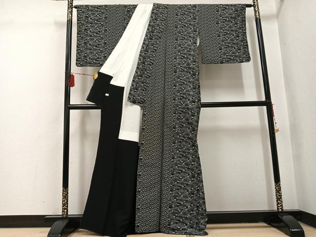 平和屋着物●お召 立波間道 千鳥 黒地 正絹 逸品 AABI2981ph