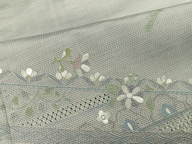 平和屋着物●本場大島紬 訪問着 中国三大刺繍 汕頭刺繍 スワトウ刺繍 花唐草文 正絹 逸品 未使用 AABI3017ph