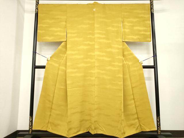 平和屋着物●上質な色無地 紗綾形地紋 黄唐茶色 正絹 逸品 AABI3787ck