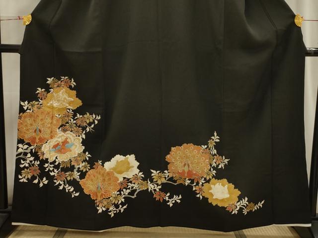 平和屋着物■豪華黒留袖 駒刺繍 手描き 孔雀花文 金彩 正絹 逸品 AABI3967sx