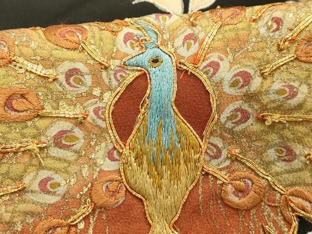 平和屋着物■豪華黒留袖 駒刺繍 手描き 孔雀花文 金彩 正絹 逸品 AABI3967sx