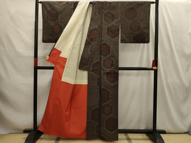 平和屋着物■本場大島紬 菊桐亀甲文 正絹 逸品 AABI4071sx