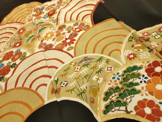 平和屋着物■豪華黒留袖 駒刺繍 花宝尽くし青海波 金彩 正絹 逸品 AABI4076sx