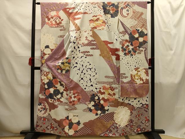 平和屋着物■紫綬褒章 巨匠『岩田専太郎』 振袖 駒刺繍 中国三大刺繍 相良刺繍 草花文 金彩 正絹 逸品 AABI4241sx