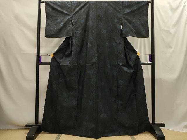 平和屋着物■本場大島紬 草花文 黒地 正絹 逸品 AABI4258sx