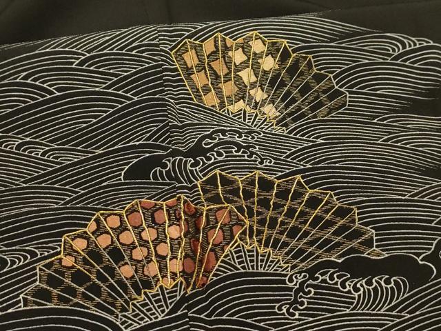 平和屋着物■豪華黒留袖 駒刺繍 立波扇面文 正絹 逸品 AABI4284sx