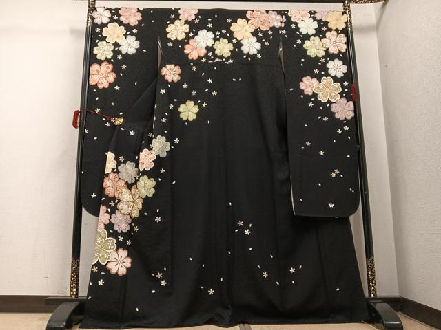 平和屋着物●豪華振袖 駒刺繍 夜桜 黒地 金彩 正絹 逸品 AABI4816ph
