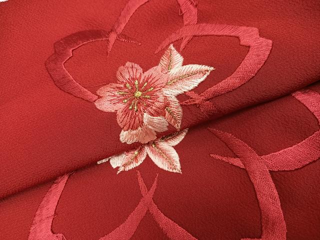 平和屋着物●小振袖 二尺袖 刺繍 舞桜文 金糸 AABI4831ph