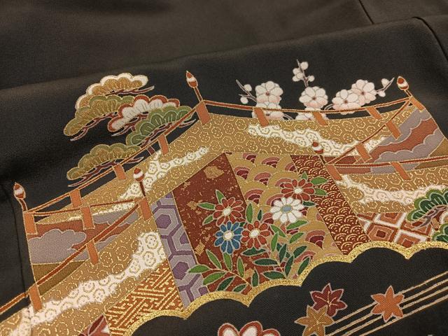 平和屋着物●創業460年・千總 黒留袖 刺繍 松竹梅檜扇草花文 金彩 三越扱い 正絹 逸品 AABI4840ph