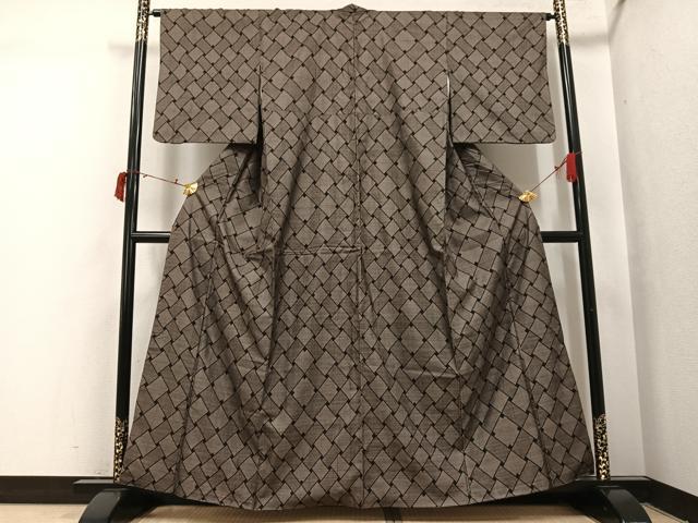 平和屋着物●本場大島紬 カタス7マルキ 篭目文 正絹 逸品 AABI4857ph