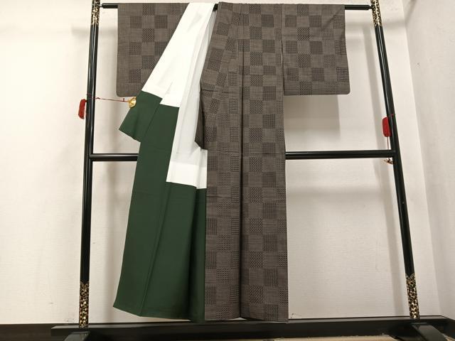 平和屋着物●本場大島紬 カタス7マルキ 市松文様 正絹 逸品 AABI4863ph