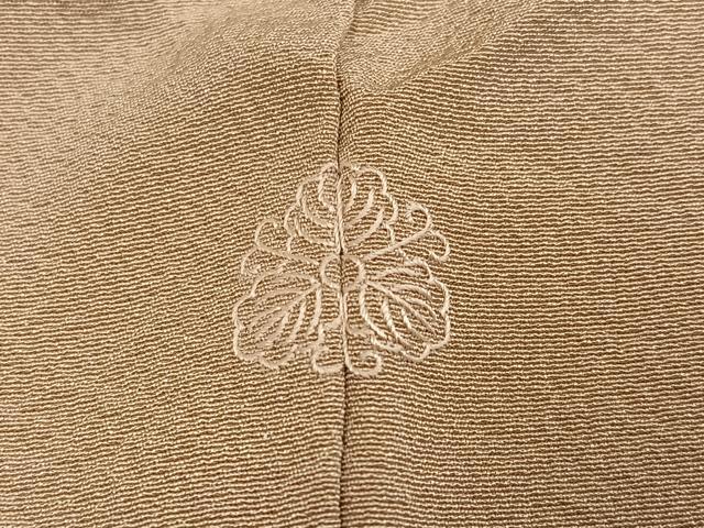 平和屋着物●本草木染作家 圓啓 色無地 丸亀屋 堅牢草木染 香色 高砂ちりめん 反端付き 正絹 逸品 未使用 AABI4893ph