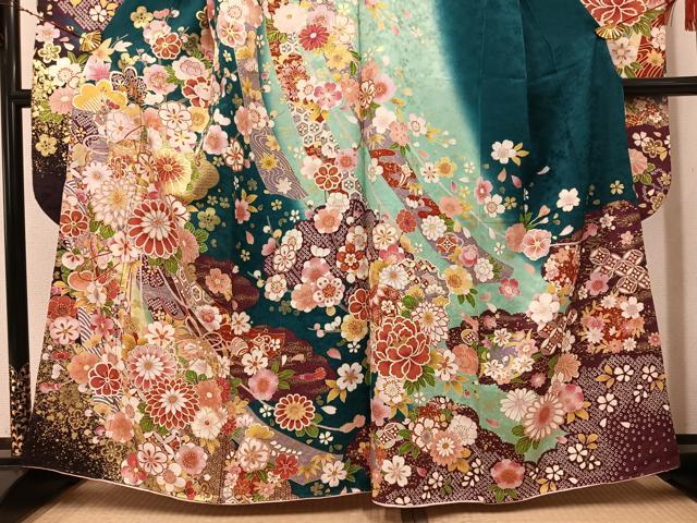 平和屋着物●豪華振袖 刺繍 吉祥花文 暈し染め 金彩 正絹 逸品 AABI4932ph