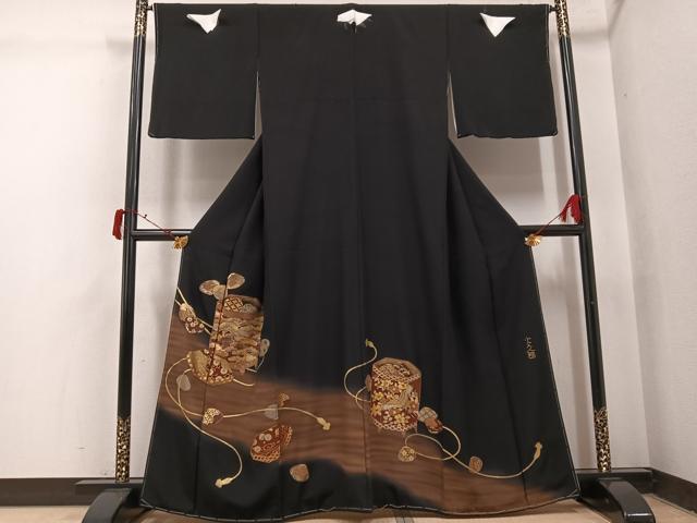 平和屋着物●京友禅作家 元橋宏太郎 黒留袖 飛鶴貝桶花文 暈し染め 金彩 阪急百貨店扱い 正絹 逸品 AABI4943ph