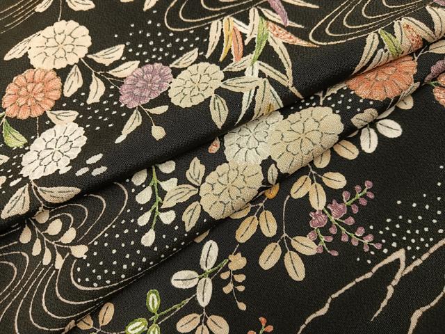 平和屋着物●上質な小紋 摺型友禅 流水草花文 黒地 金彩 正絹 逸品 AABI4947ph