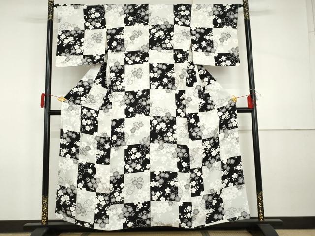 平和屋着物●上質な小紋 市松に桜 金彩 正絹 逸品 未使用 AABI5169cs