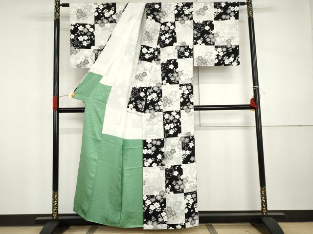 平和屋着物●上質な小紋 市松に桜 金彩 正絹 逸品 未使用 AABI5169cs