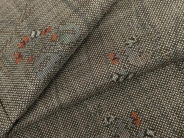 平和屋着物●本場大島紬 泥染め 一元絣 枝花文 正絹 逸品 未使用 AABI5174cs
