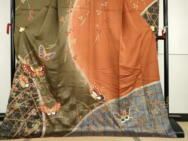 平和屋着物●豪華振袖 駒刺繍 舞蝶萩文 金彩 ロング丈 正絹 逸品 AABI5239cs