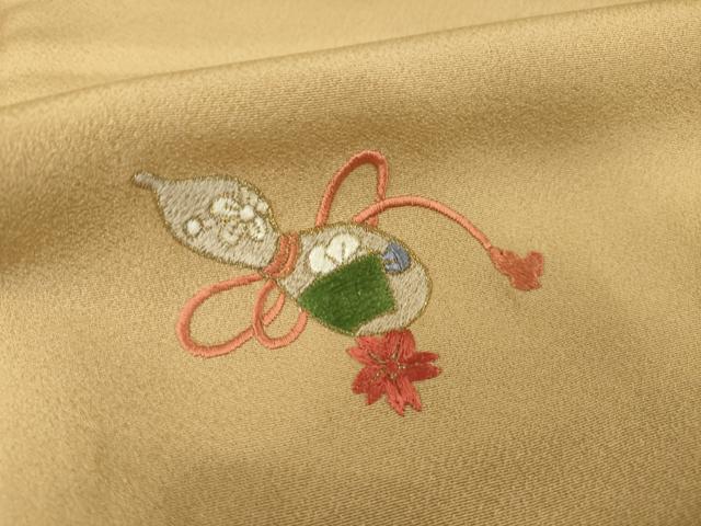 平和屋着物●ファッションデザイナー 花井幸子 訪問着 刺繍 器物花文 正絹 逸品 AABI5344ck