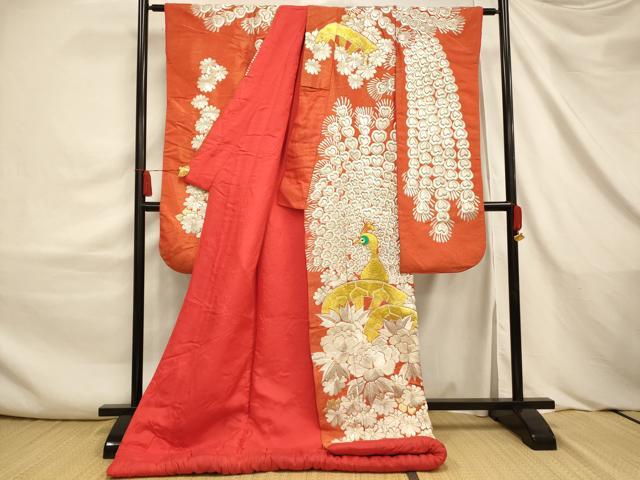 平和屋本店●色打掛 和装 婚礼 結婚式 花嫁 神社挙式 総刺繍 孔雀片輪車文 金銀糸 金通し地 正絹 逸品 AABI6080fw