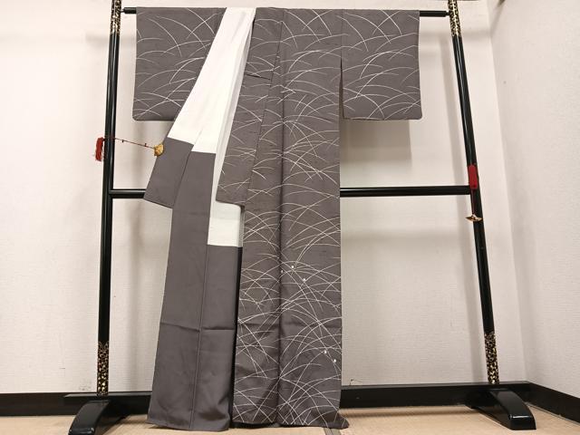 平和屋着物●訪問着 紬地 駒刺繍 ろうけつ染め 露芝文 正絹 逸品 AABI6227ph