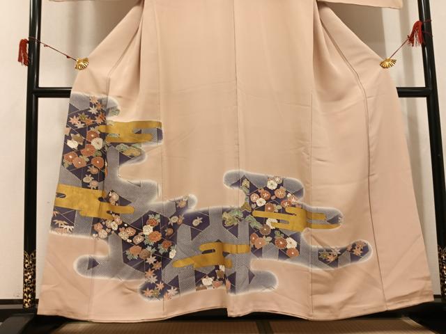 平和屋着物●創業460年・千總 色留袖 駒刺繍 エ霞草花文 暈し染め 金彩 正絹 逸品 AABI6249ph
