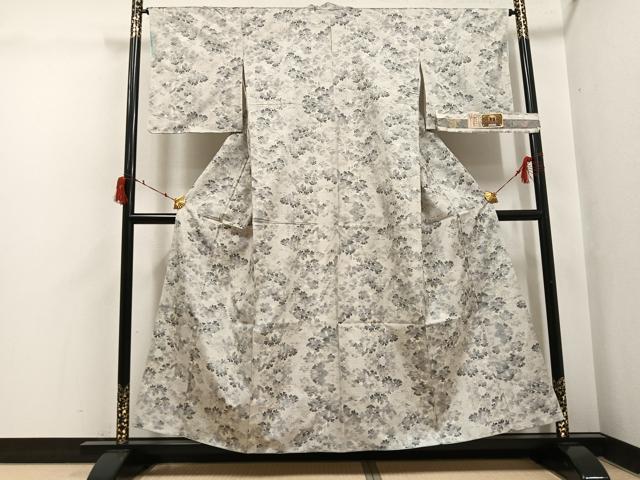 平和屋着物●本場大島紬 白大島 手織り 一元7マルキ 総絣 樹林文 肥後利一作 証紙付き 正絹 逸品 未使用 AABI6278ph