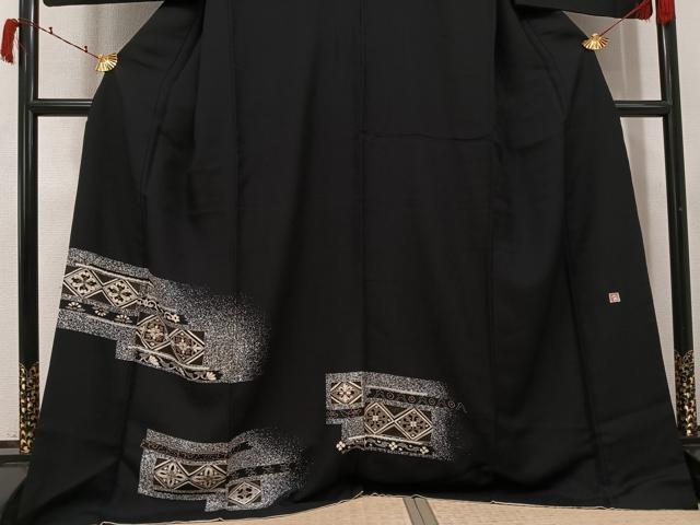 平和屋着物●訪問着 作家物 一太 竹屋町刺繍 花菱文 たたき染め 黒地 金糸 正絹 逸品 AABI6298ph