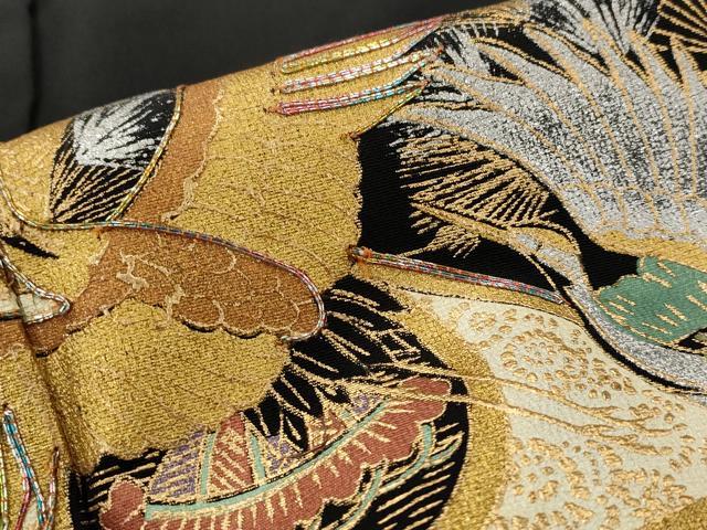 平和屋着物■豪華黒留袖 駒刺繍 地紙飛鶴花文 金銀彩 正絹 逸品 AABI6428st