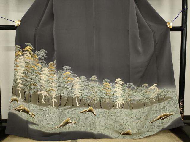 平和屋着物●豪華色留袖 駒刺繍 立波松文 暈し染め 金彩 正絹 逸品 AABI6861ck