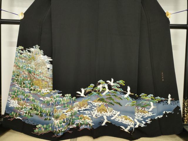 平和屋着物●豪華黒留袖 蘇州刺繍 飛鶴風景松文 正絹 逸品 AABI6955ck