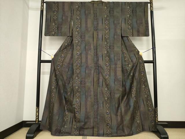 平和屋着物●本場大島紬 カタス9マルキ 花丸花蝶間道 正絹 逸品 AABI7099ck