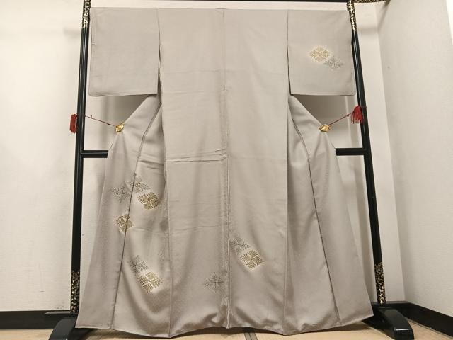 平和屋着物●訪問着 友禅 駒刺繍 松菱文 暈し染め 金彩 正絹 逸品 AABI7354ph