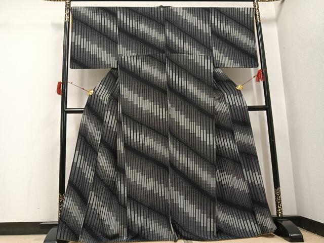 平和屋着物●上質な小紋 間道 黒地 正絹 逸品 AABI7377ph
