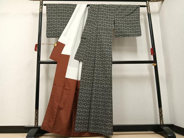 平和屋着物●本場村山大島紬 市松花文 正絹 逸品 AABI7405ph